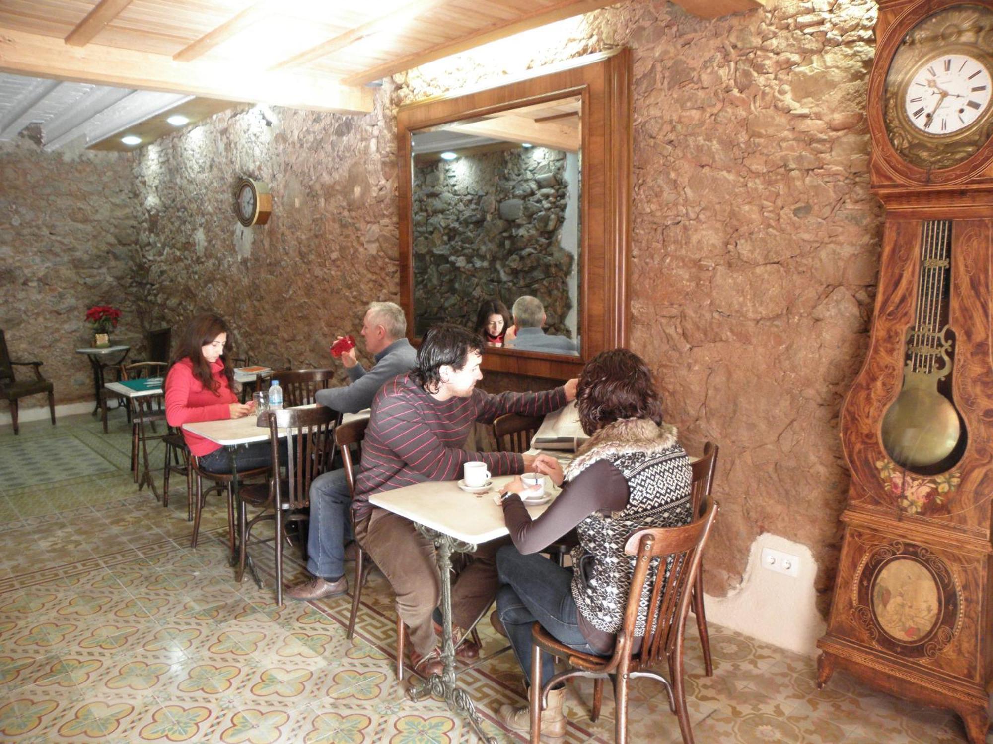 Hostal Cal Pla Sant Llorenc Savall Eksteriør bilde